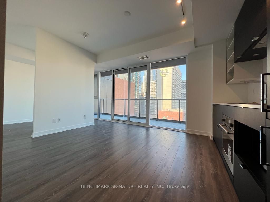 20 Edward St, #1001