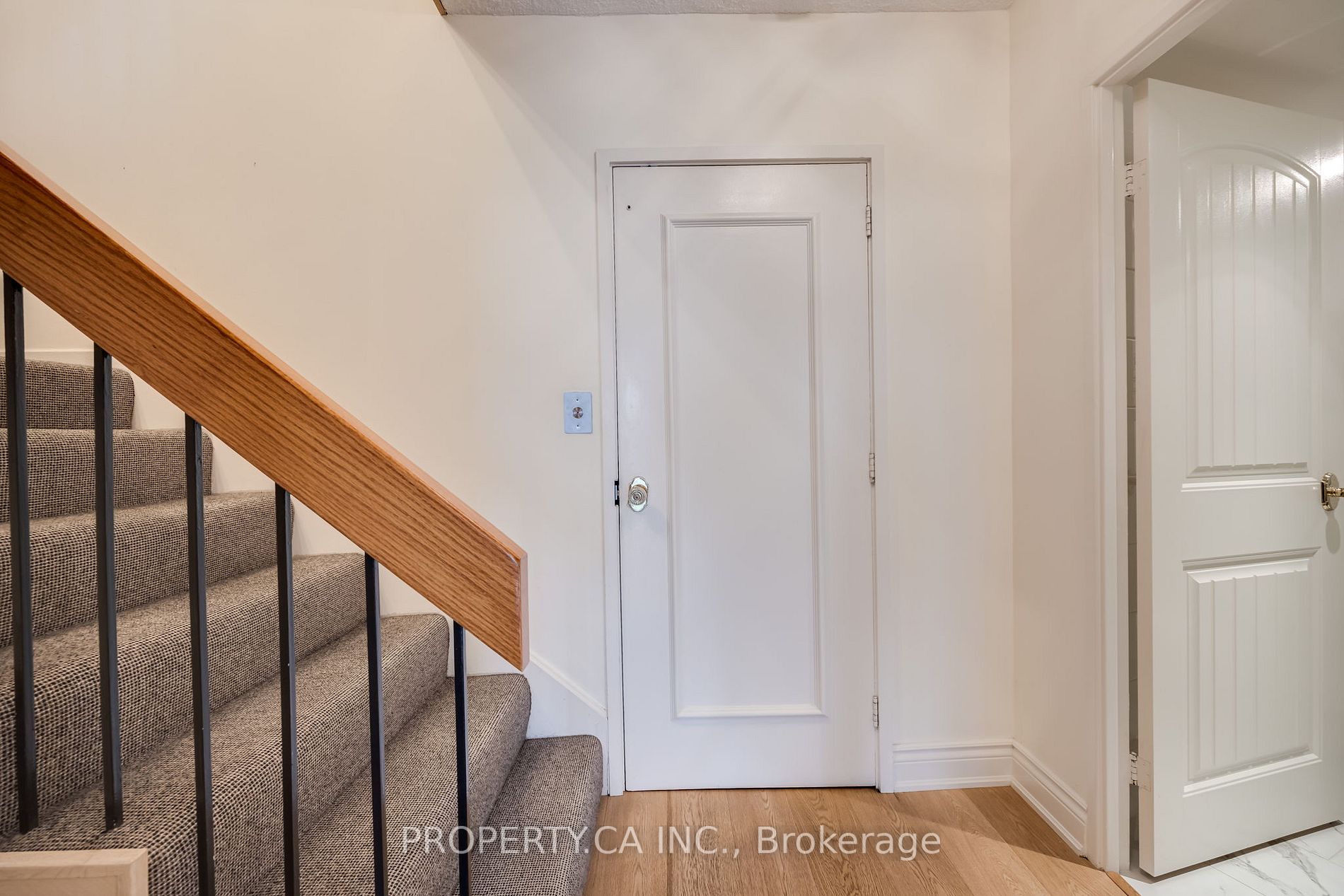 33 Harbour Sq, #410/204