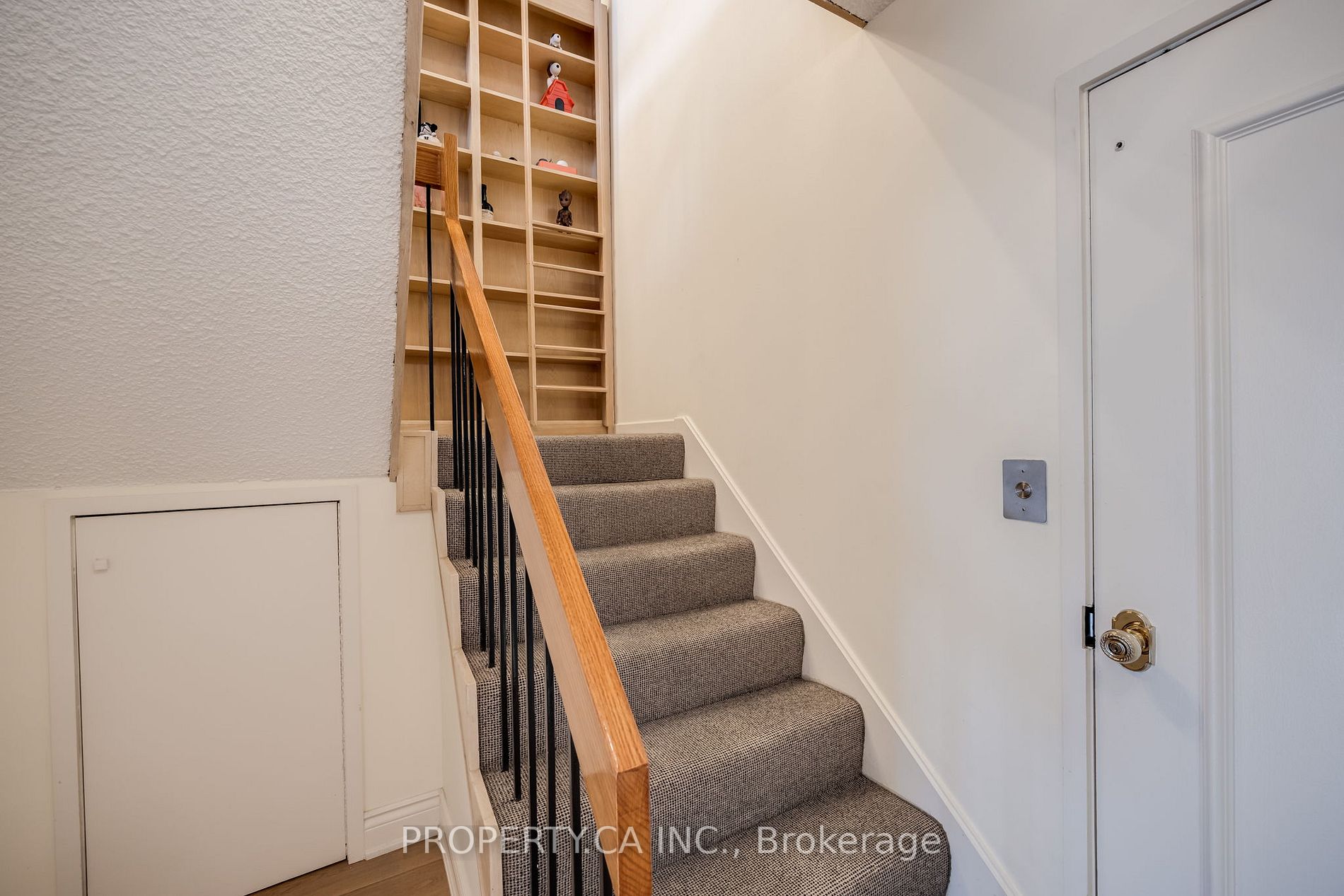 33 Harbour Sq, #410/204