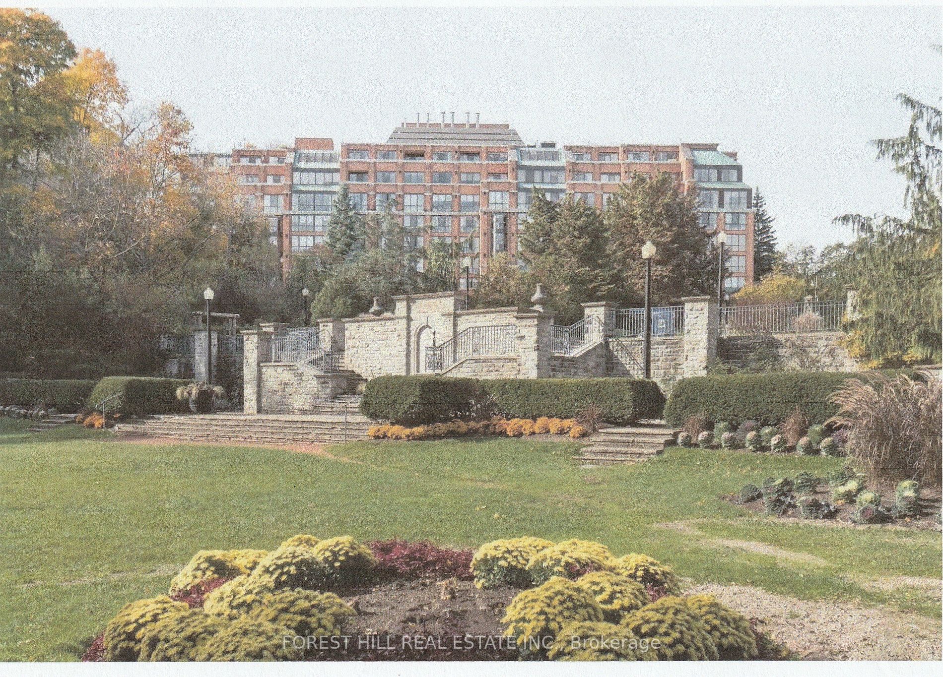 2900 Yonge St, #101