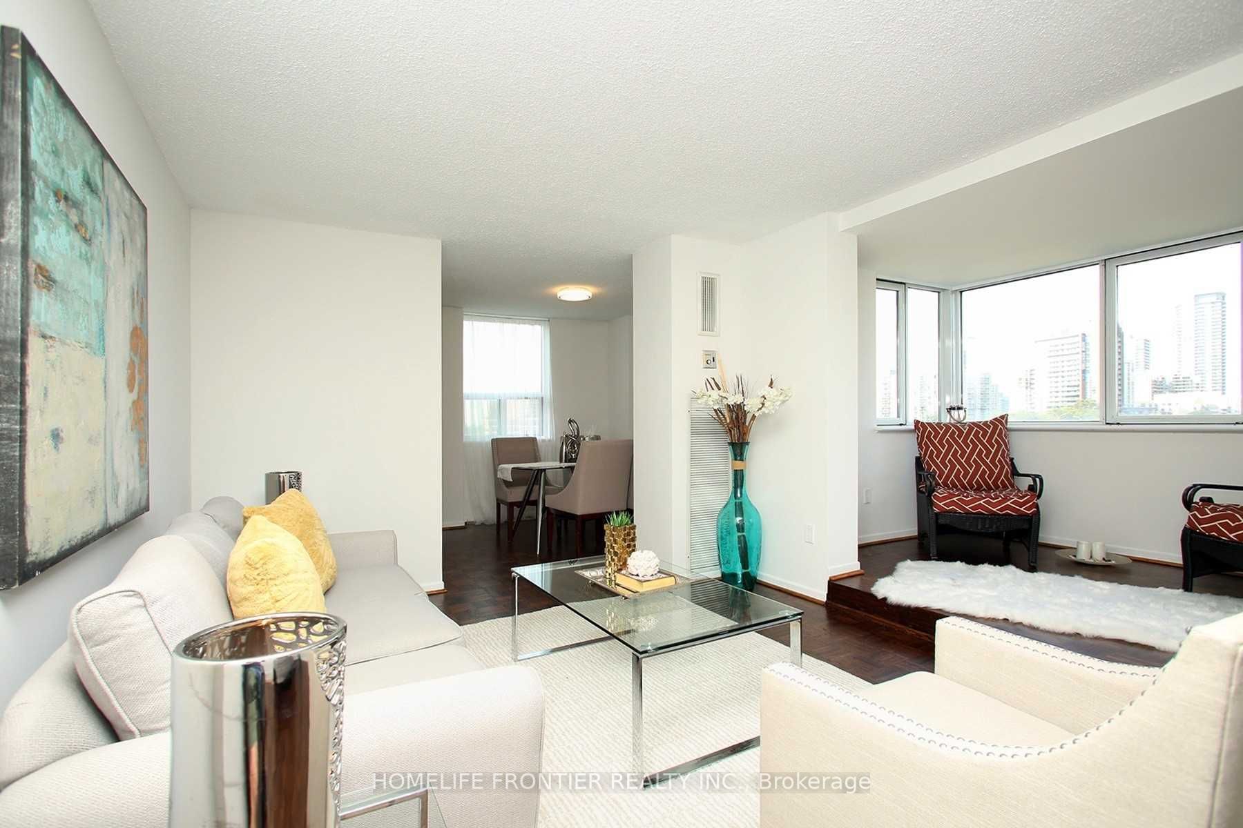 5 Old Sheppard Ave, #808