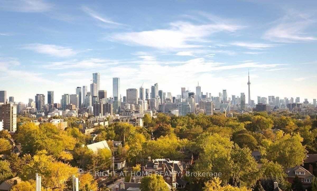 223 St. Clair Ave W, #207