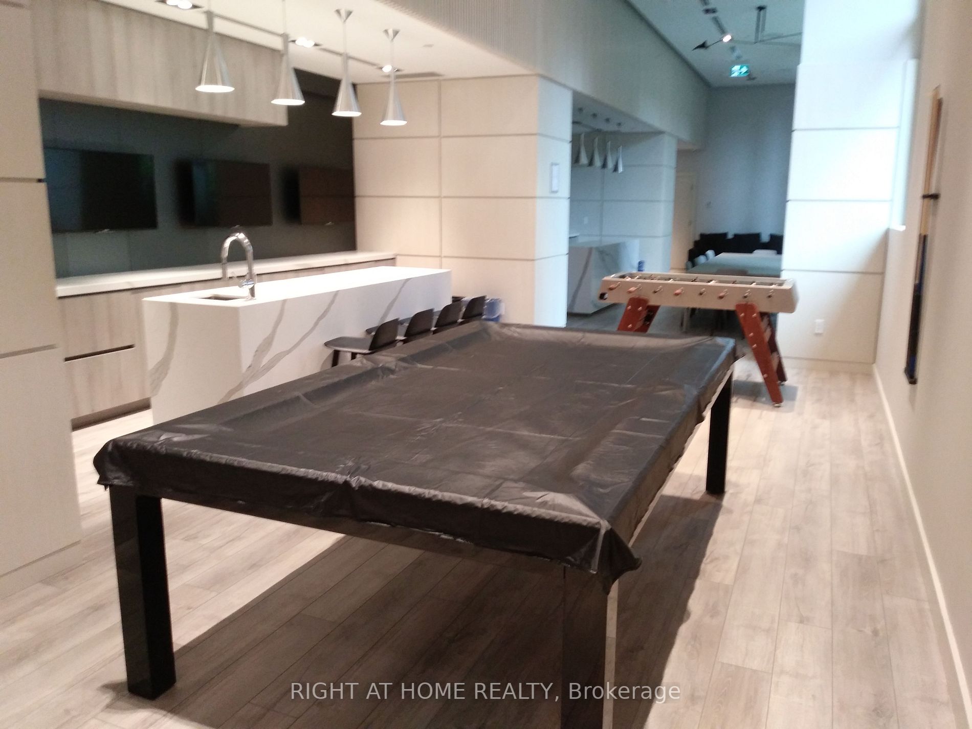 223 St. Clair Ave W, #207