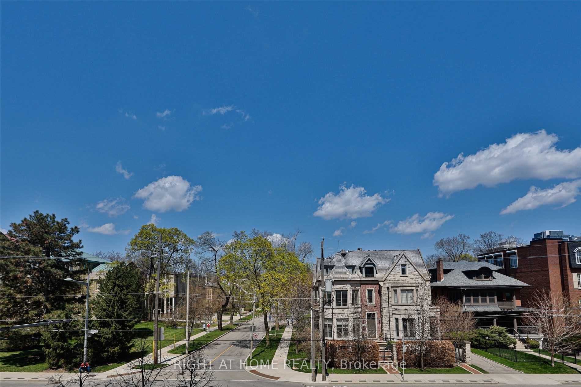 223 St. Clair Ave W, #207
