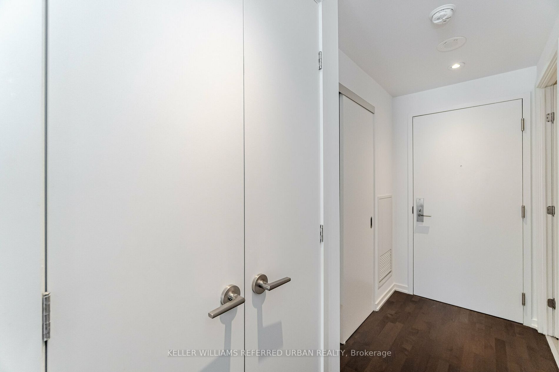 60 Colborne St, #204