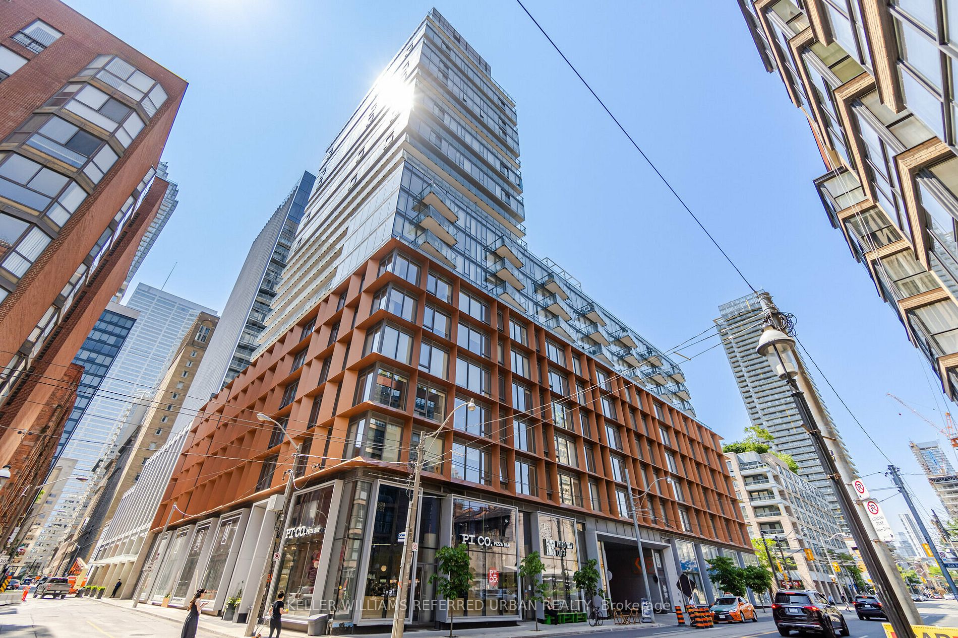 60 Colborne St, #204