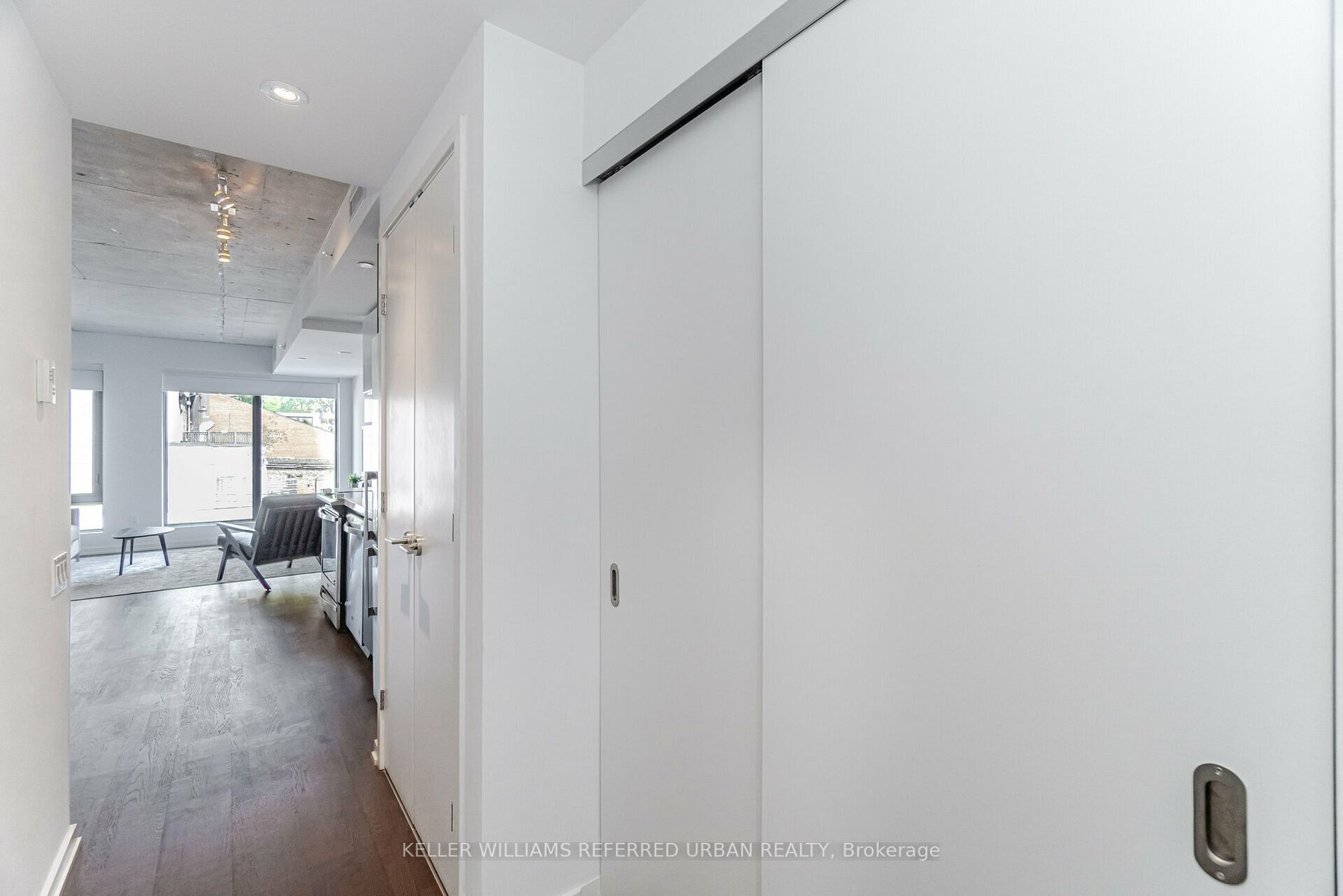 60 Colborne St, #204