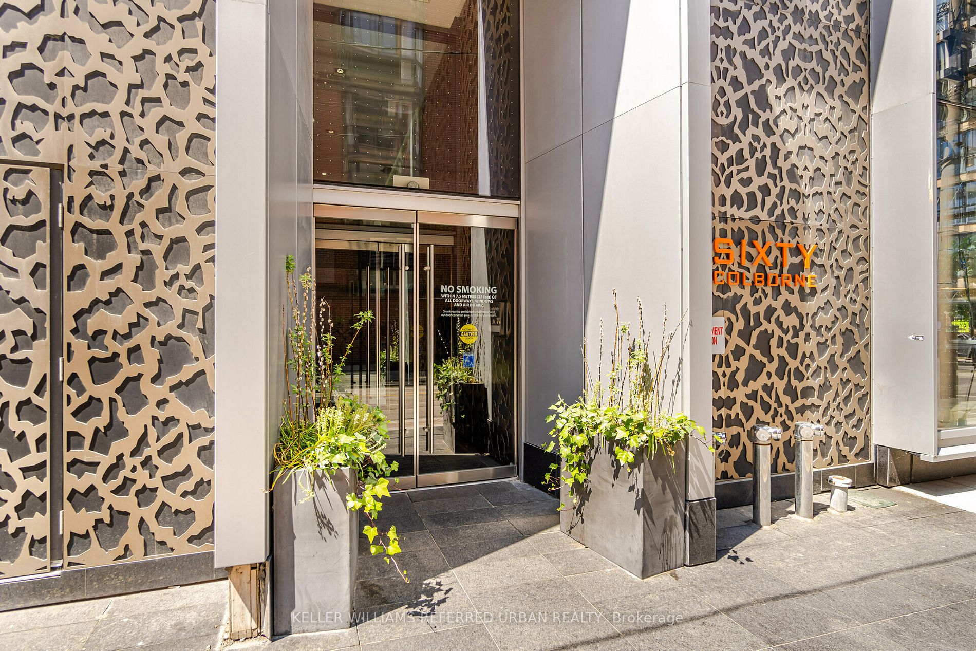 60 Colborne St, #204