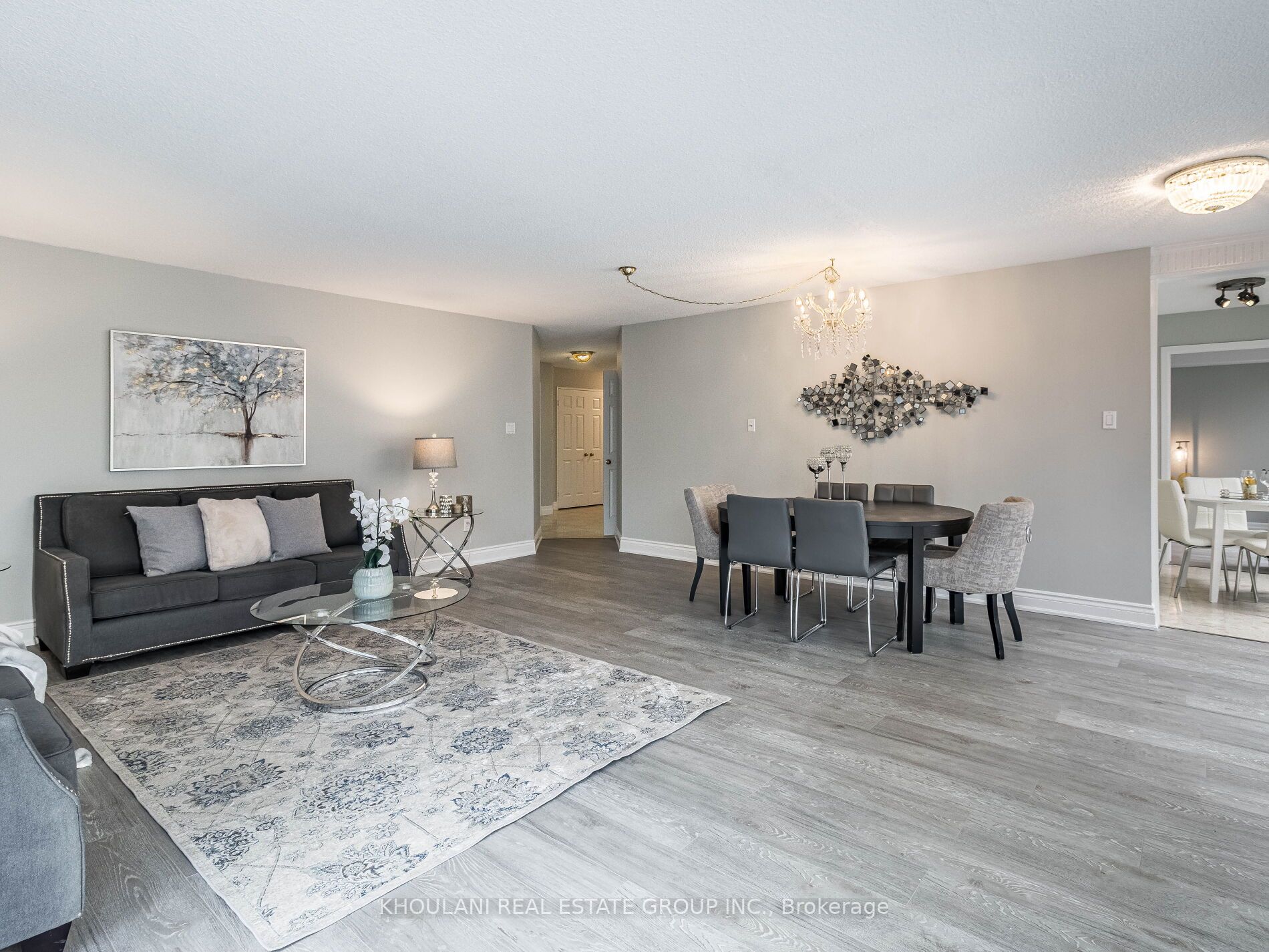 280 Simcoe St, #709