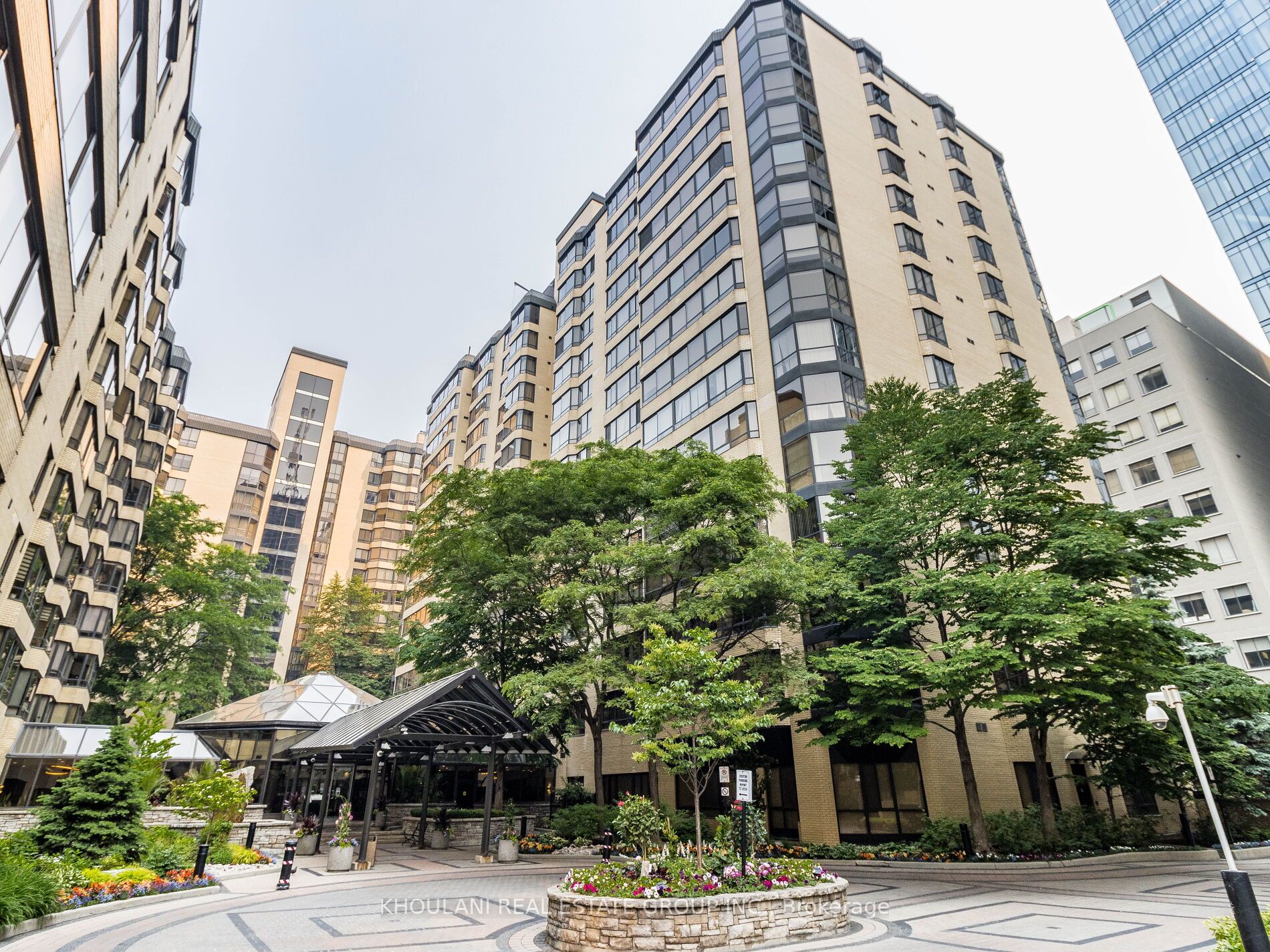 280 Simcoe St, #709