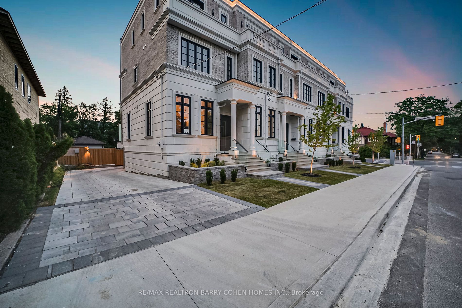 1204 Avenue Road