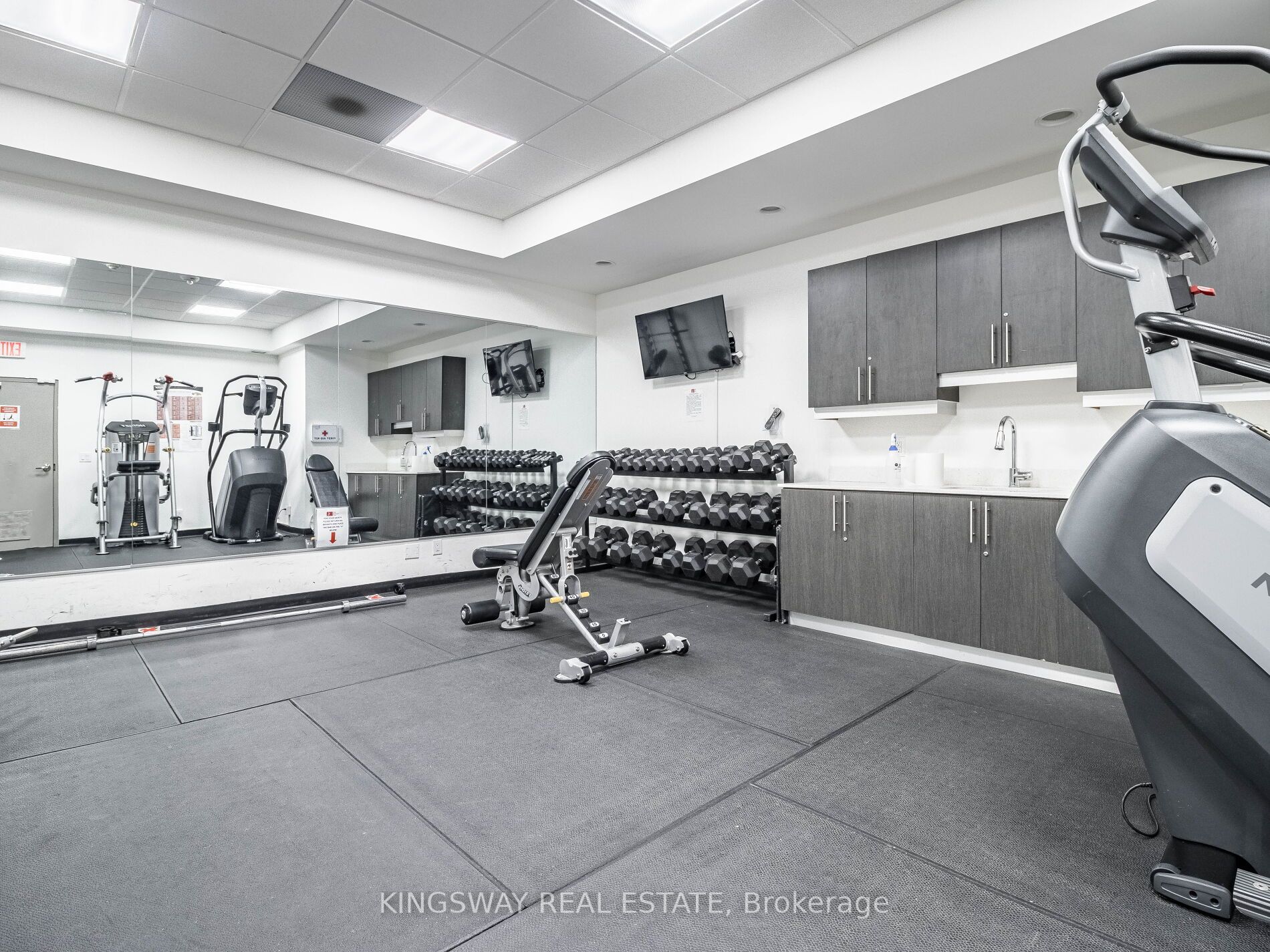35 Bastion St, #119
