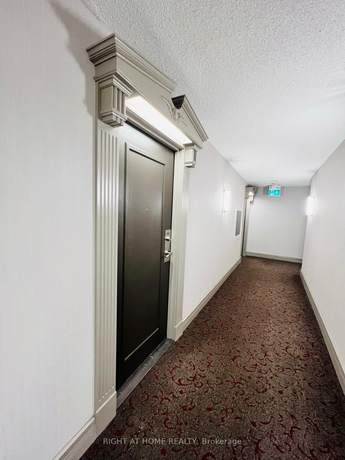 5418 Yonge Street, #901