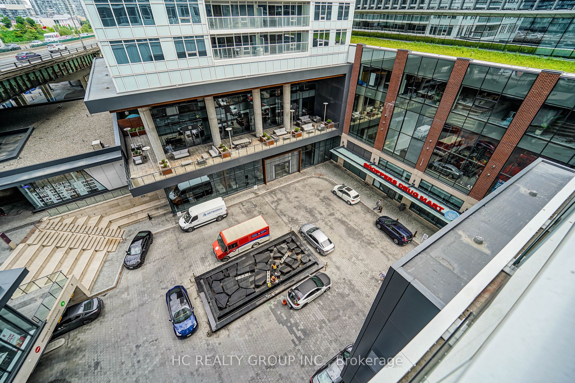19 Bathurst St, #709