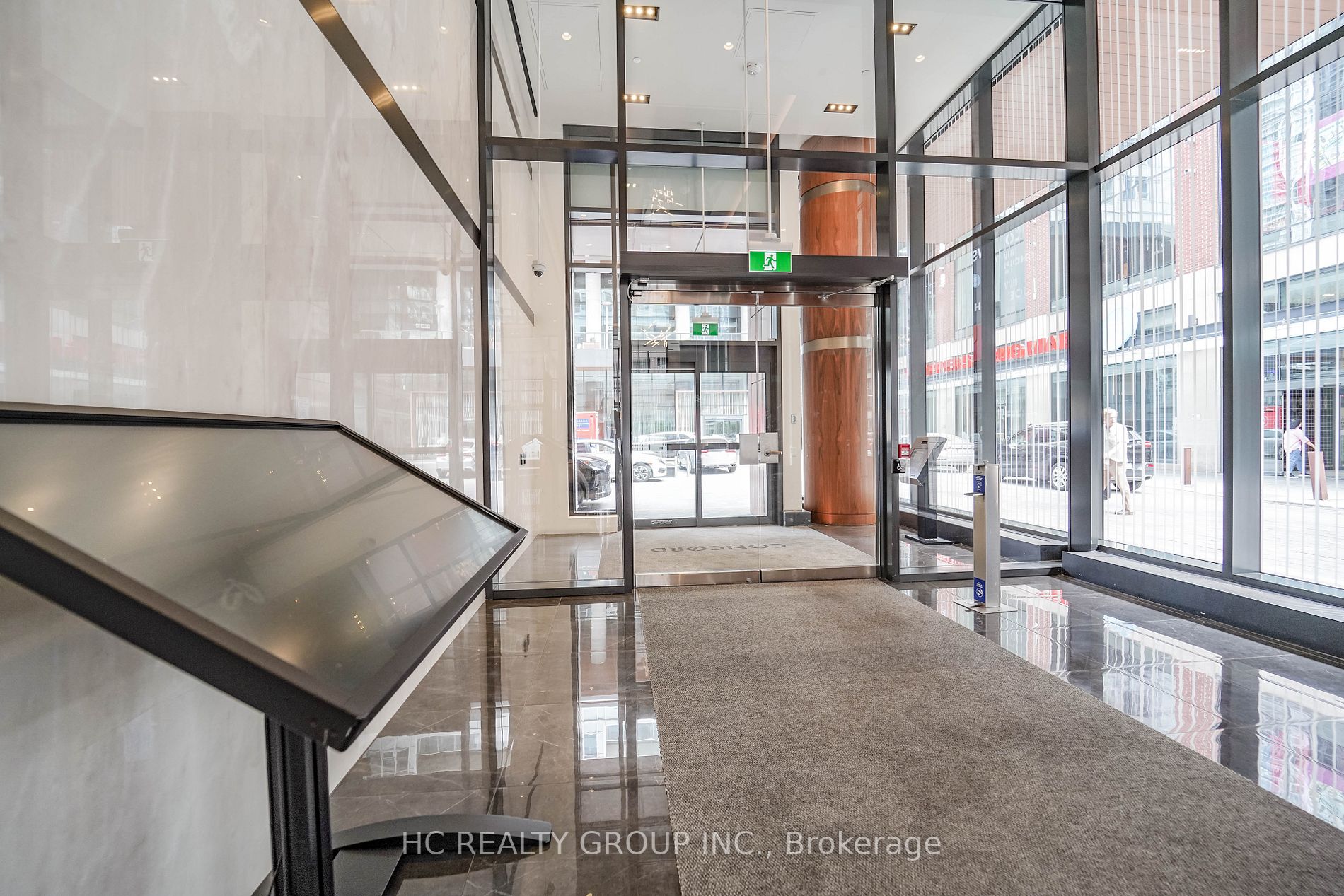 19 Bathurst St, #709