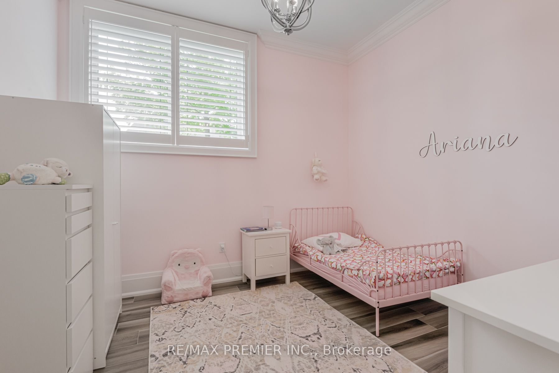 111 Codsell Ave