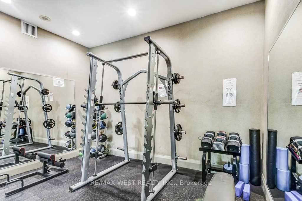 30 Harrison Garden Blvd, #701