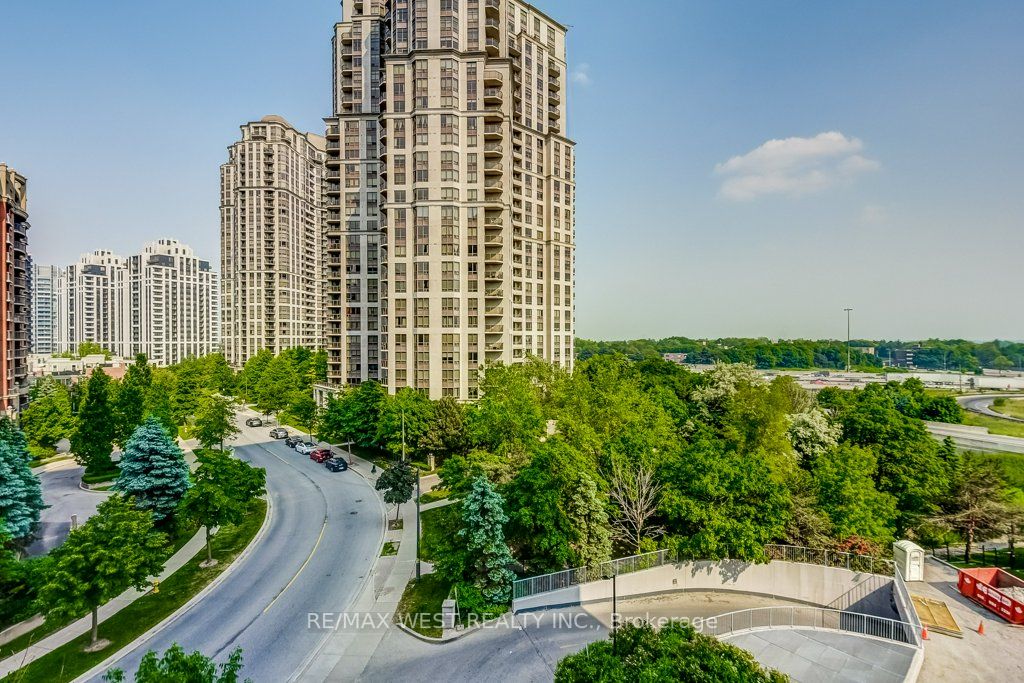 30 Harrison Garden Blvd, #701