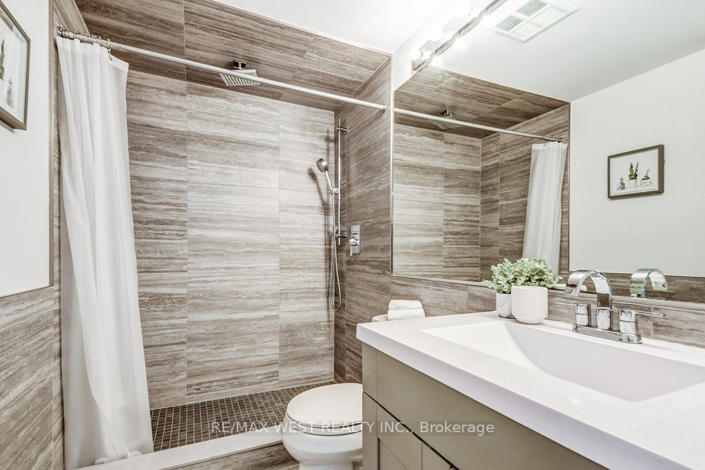 30 Harrison Garden Blvd, #701