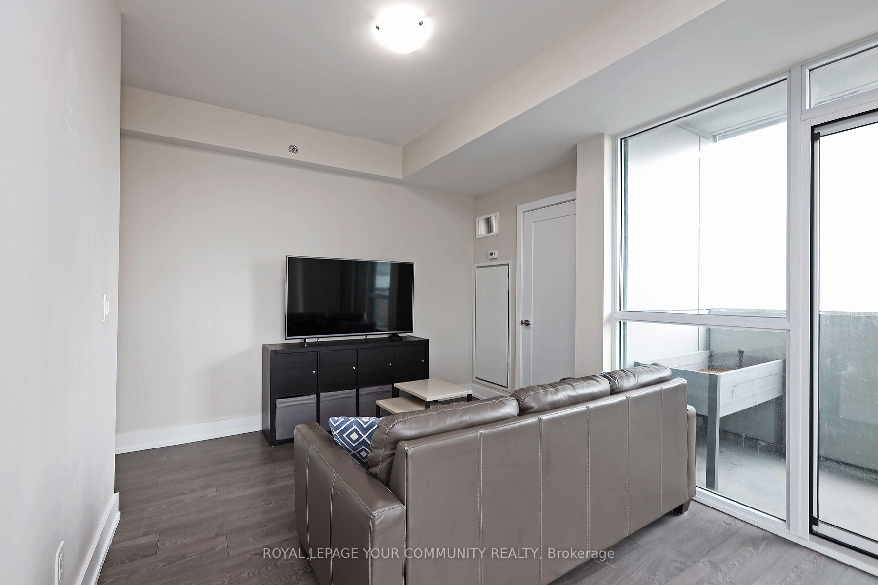 318 Richmond St W, #1212