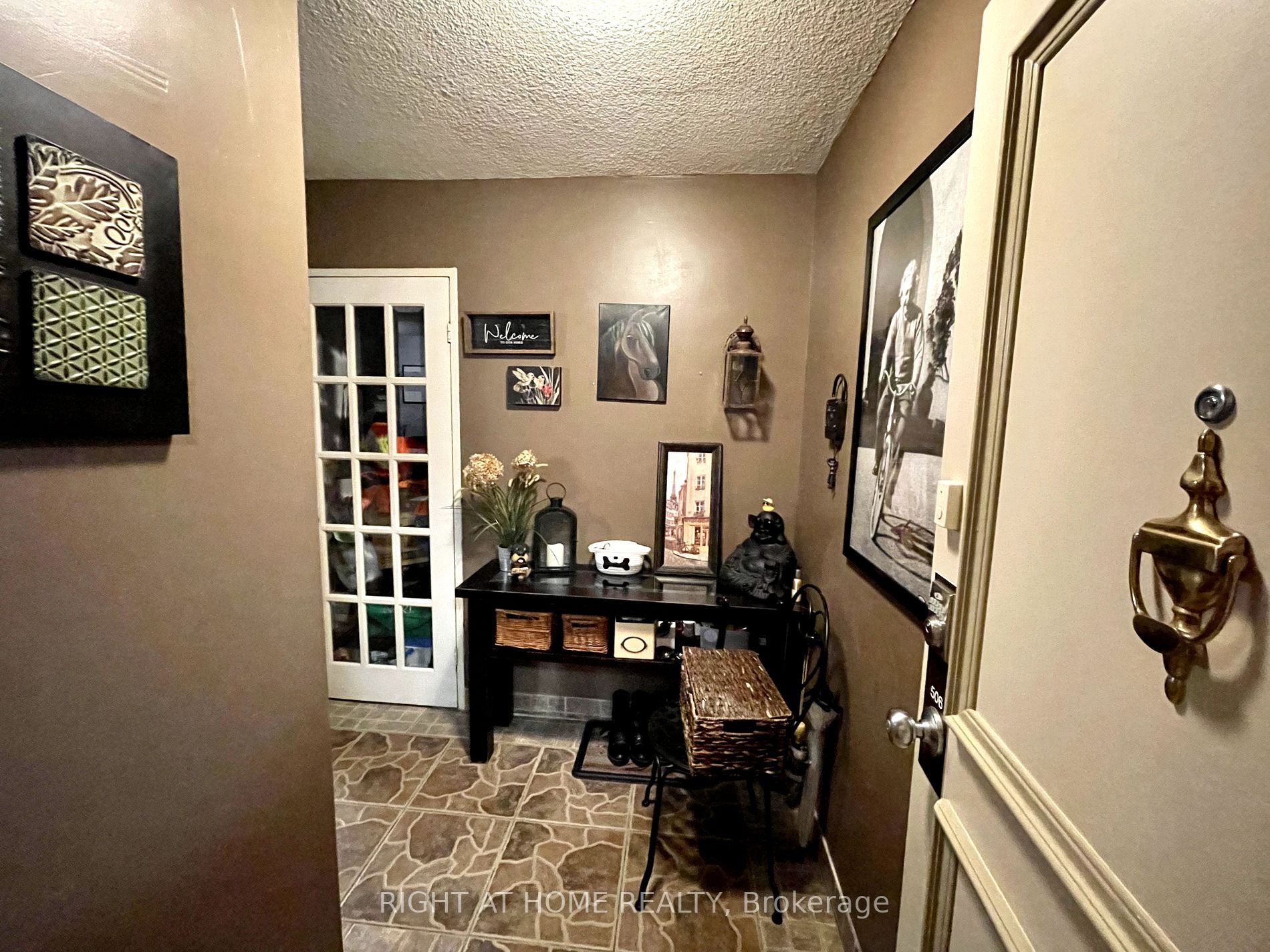 10 Tangreen Crt, #506