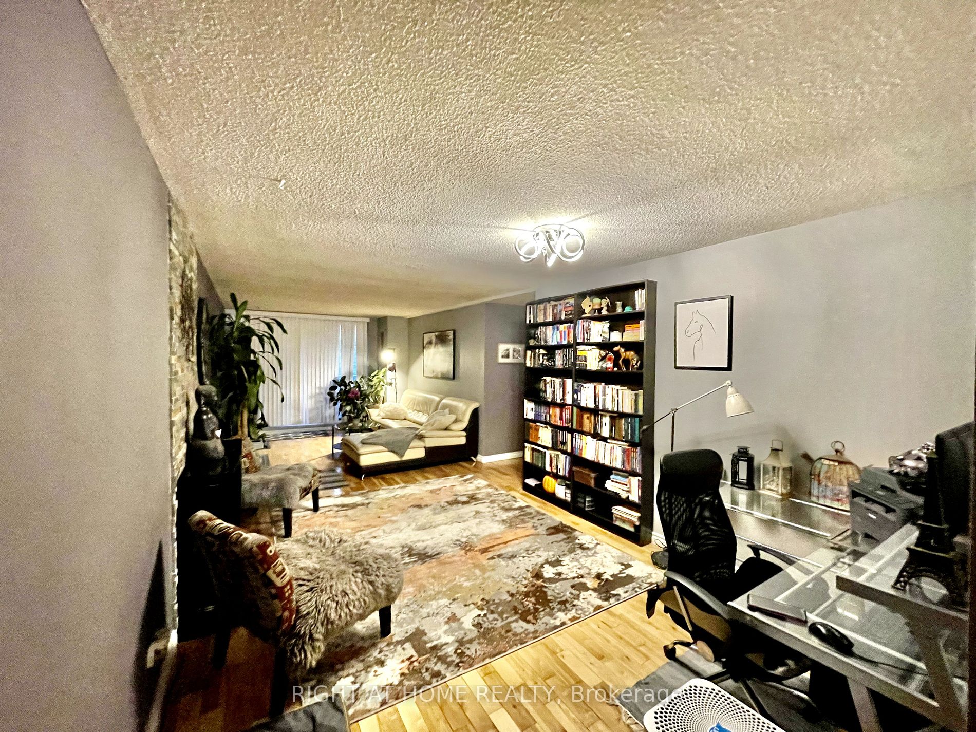 10 Tangreen Crt, #506