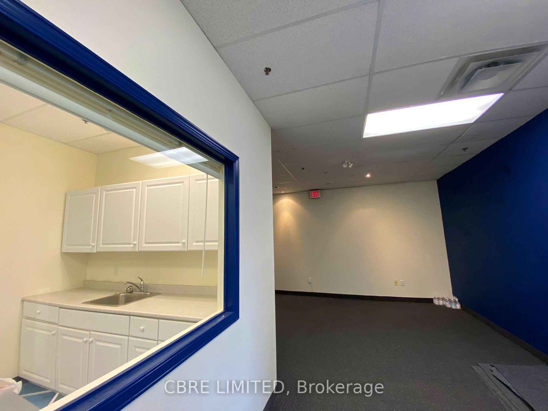 300 York Mills Rd, #209