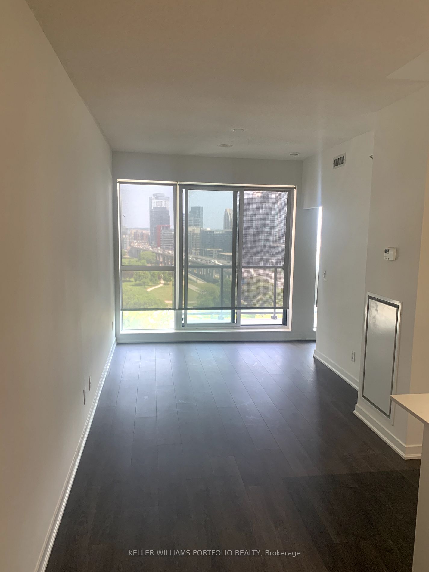 51 East Liberty St, #1511