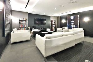 51 East Liberty St, #1511