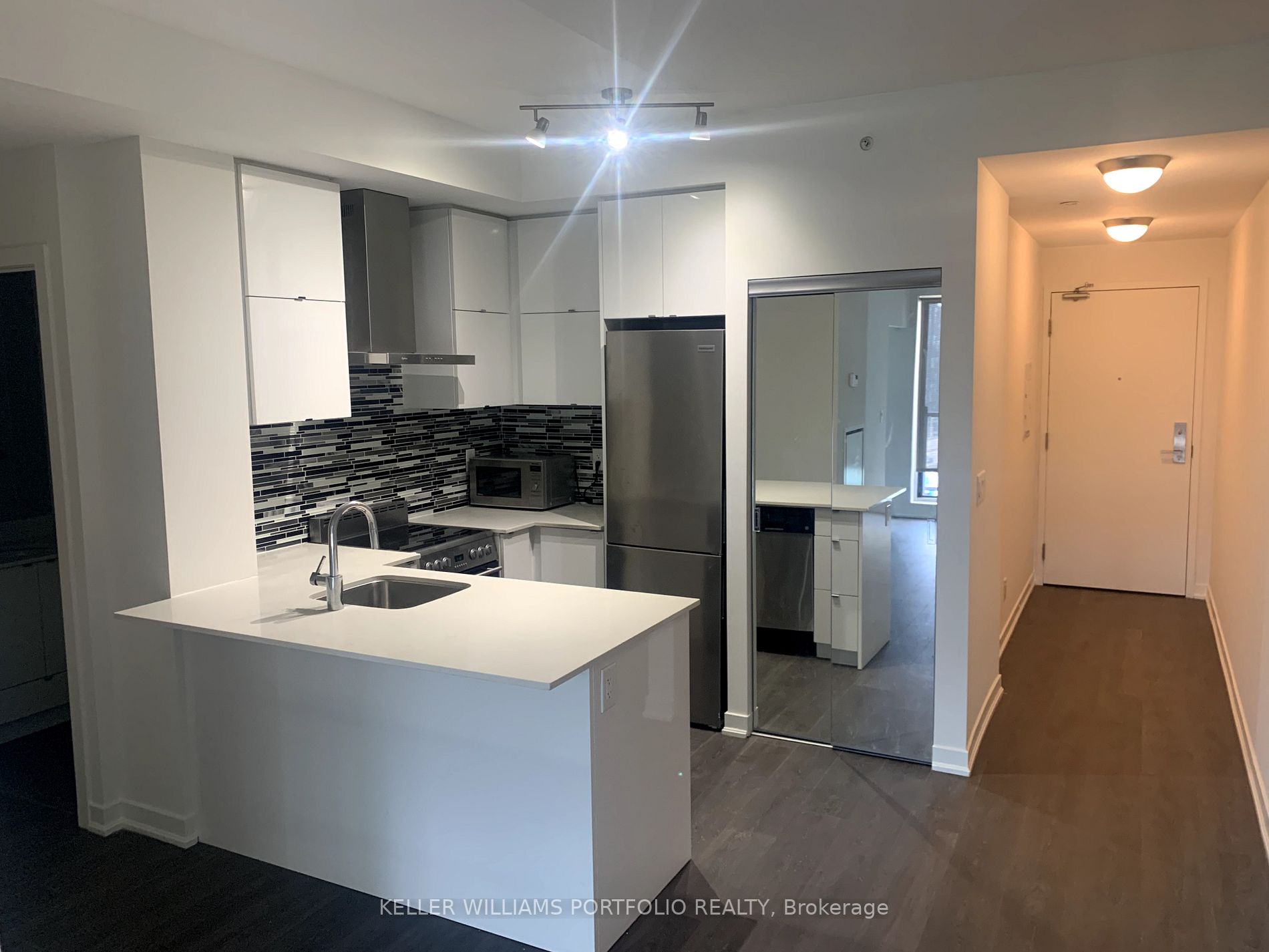 51 East Liberty St, #1511