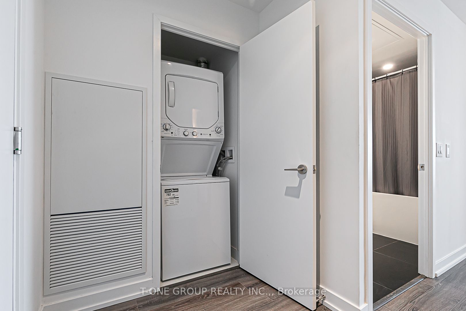 20 Edward St, #1712
