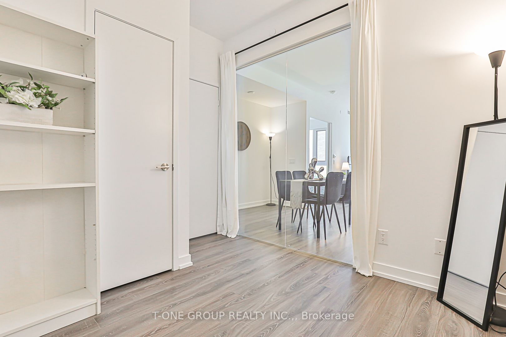 20 Edward St, #1712
