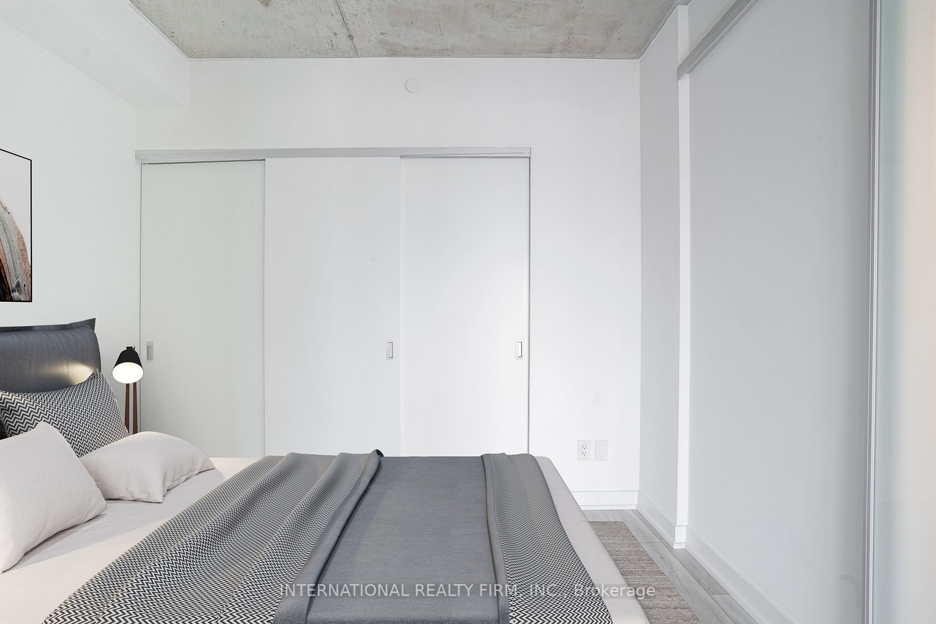 458 Richmond St W, #609