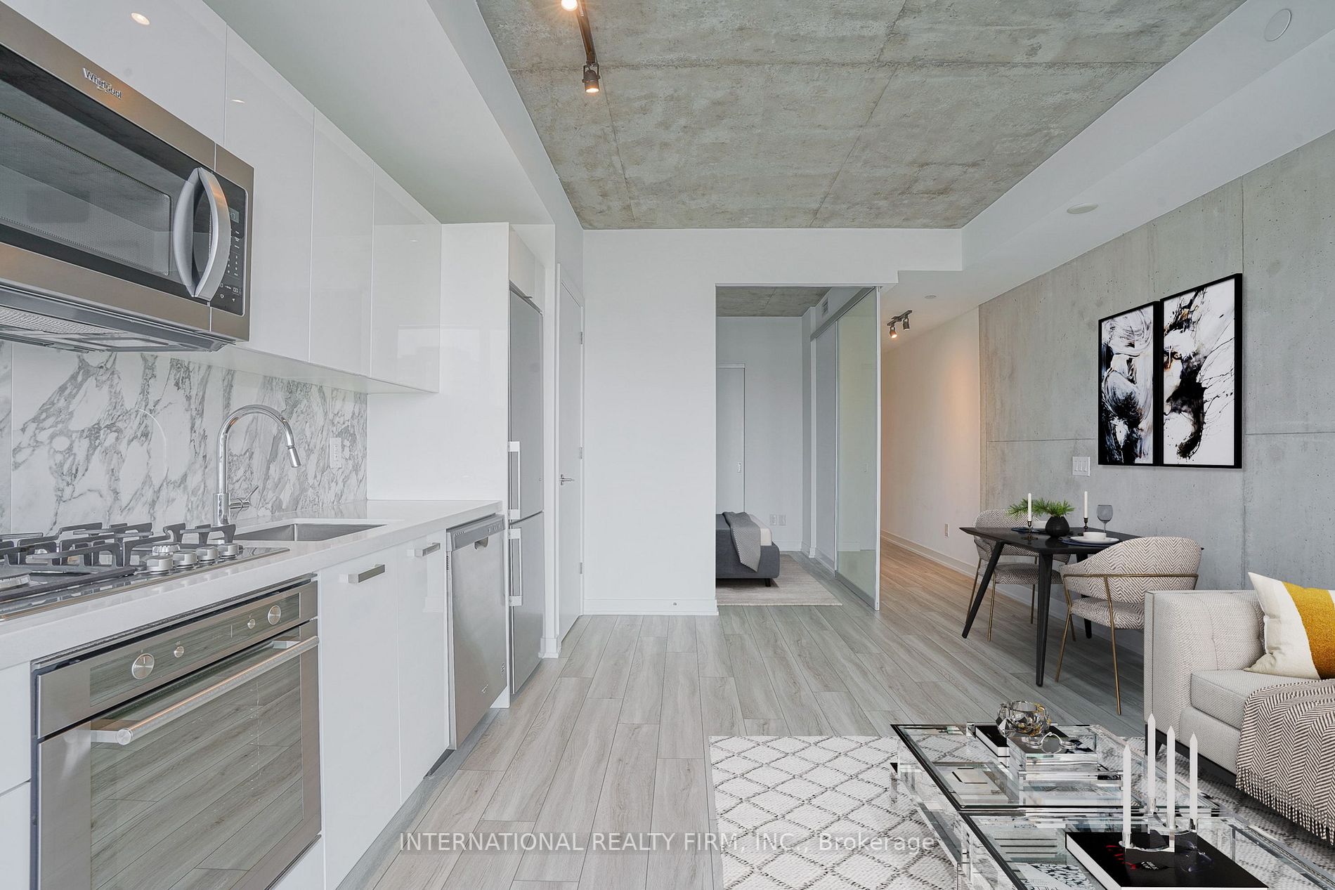 458 Richmond St W, #609