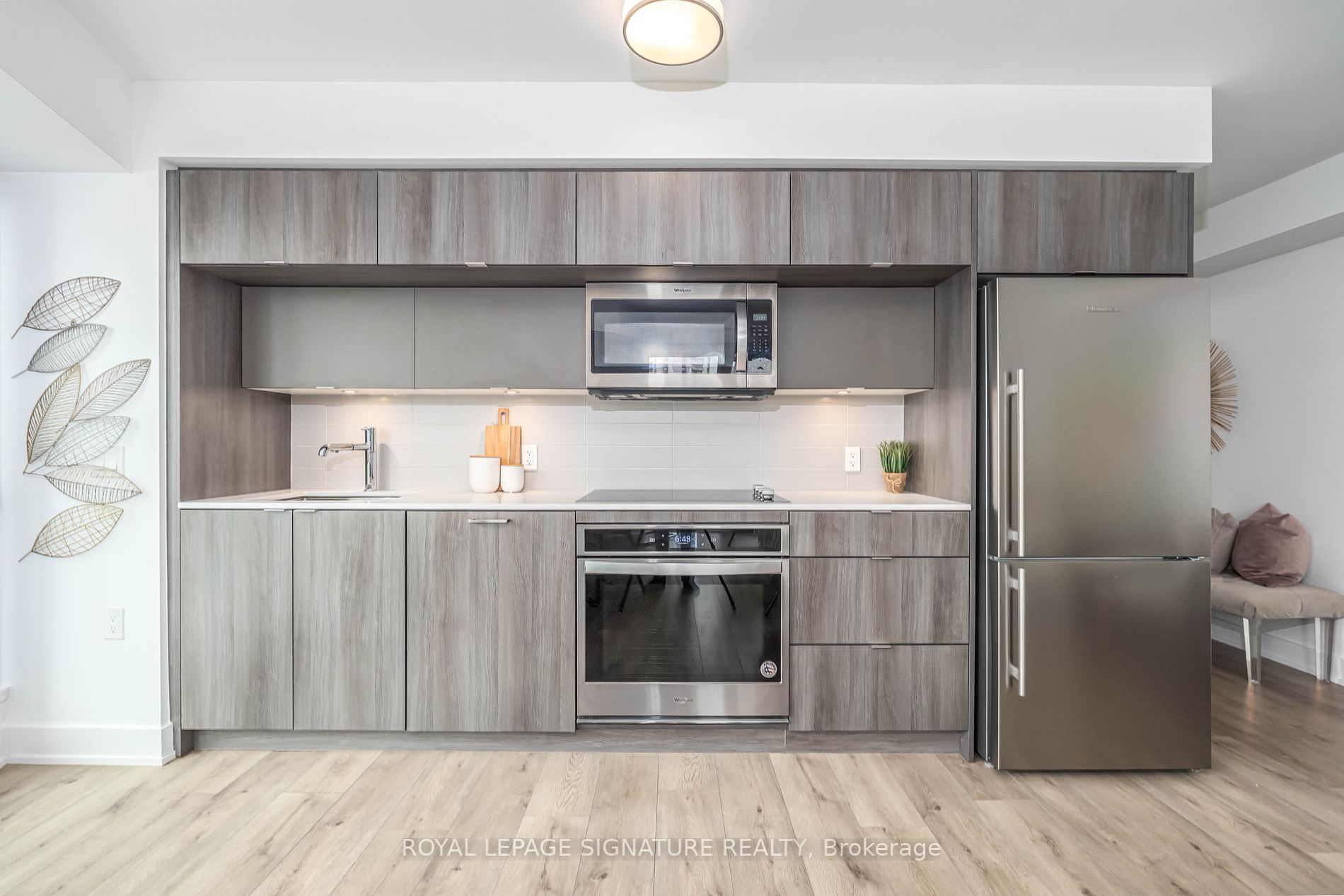 585 Bloor St E, #1322