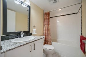 33 Sheppard Ave E, #910