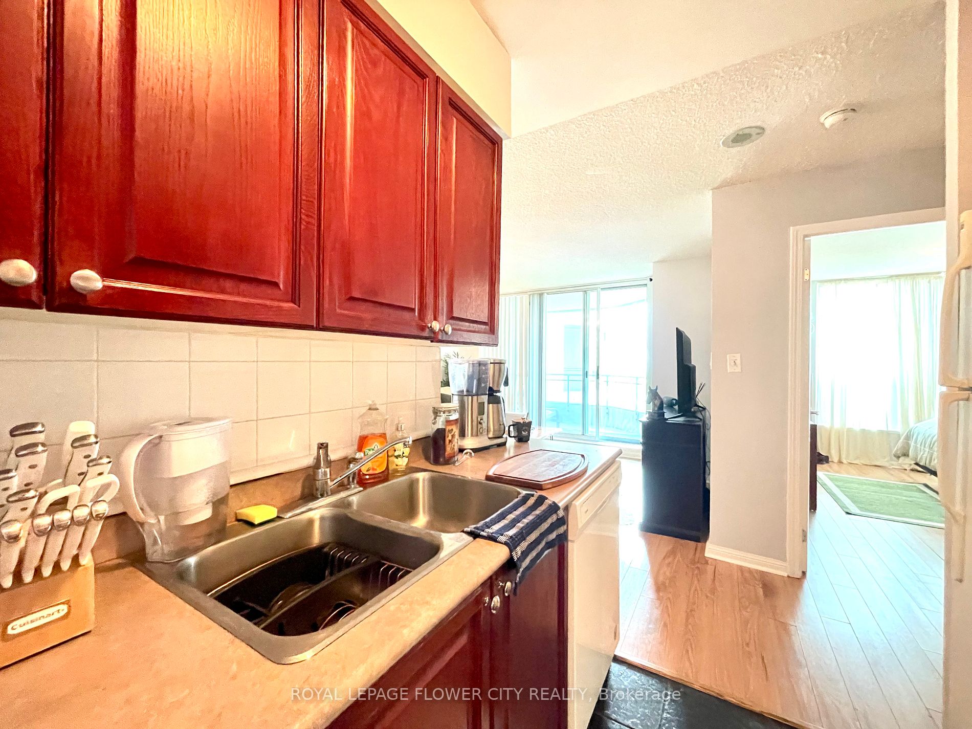 228 Queens Quay W, #801