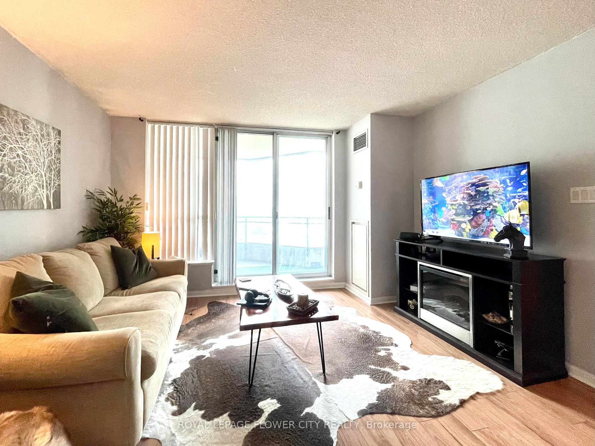 228 Queens Quay W, #801