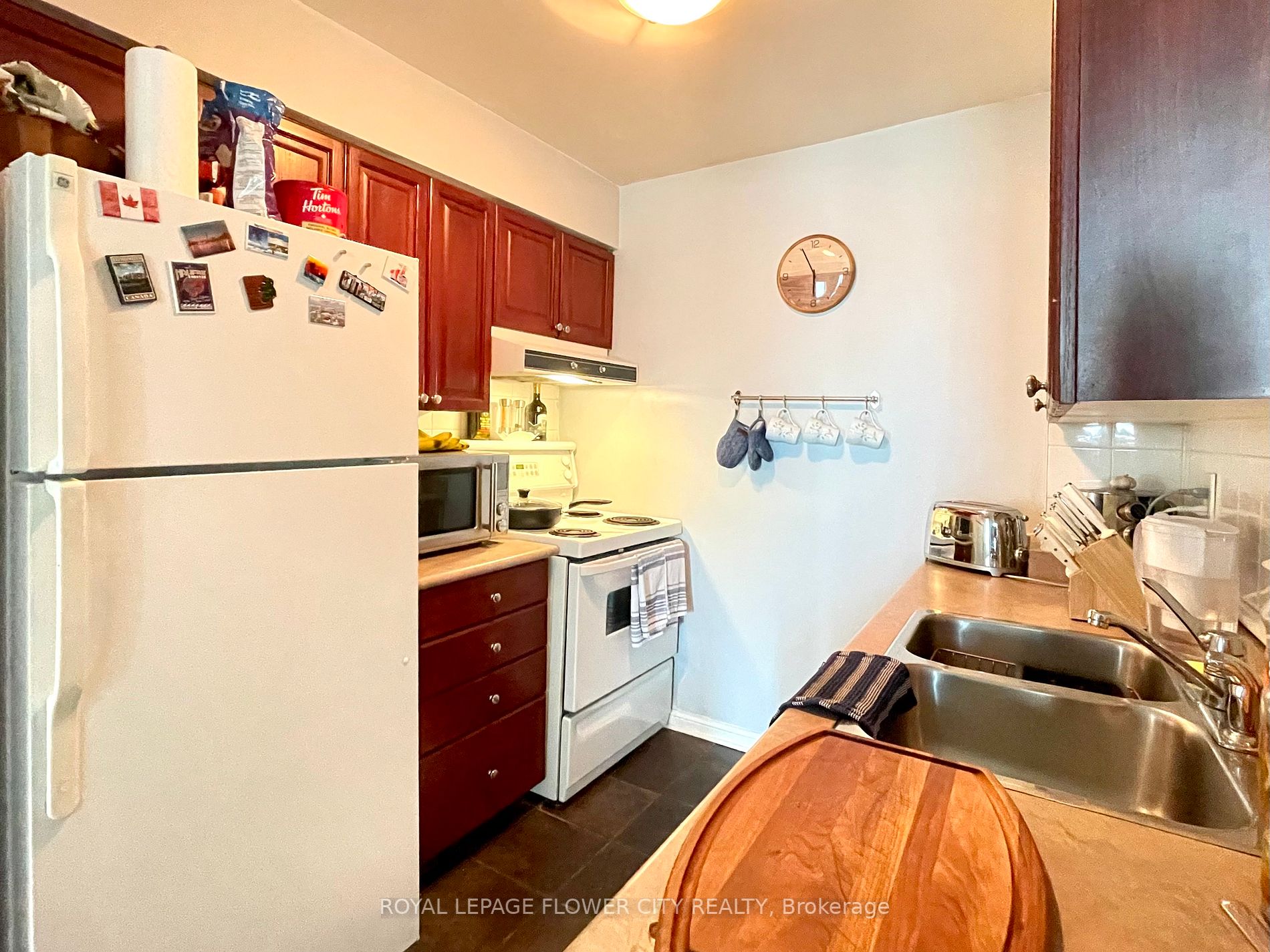228 Queens Quay W, #801