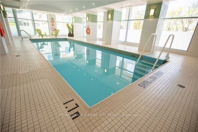 228 Queens Quay W, #801