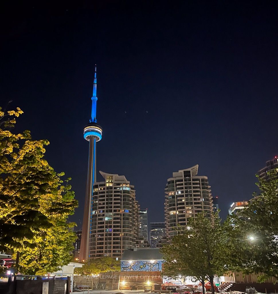 228 Queens Quay W, #801