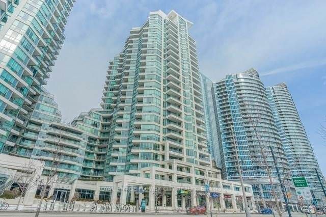 228 Queens Quay W, #801