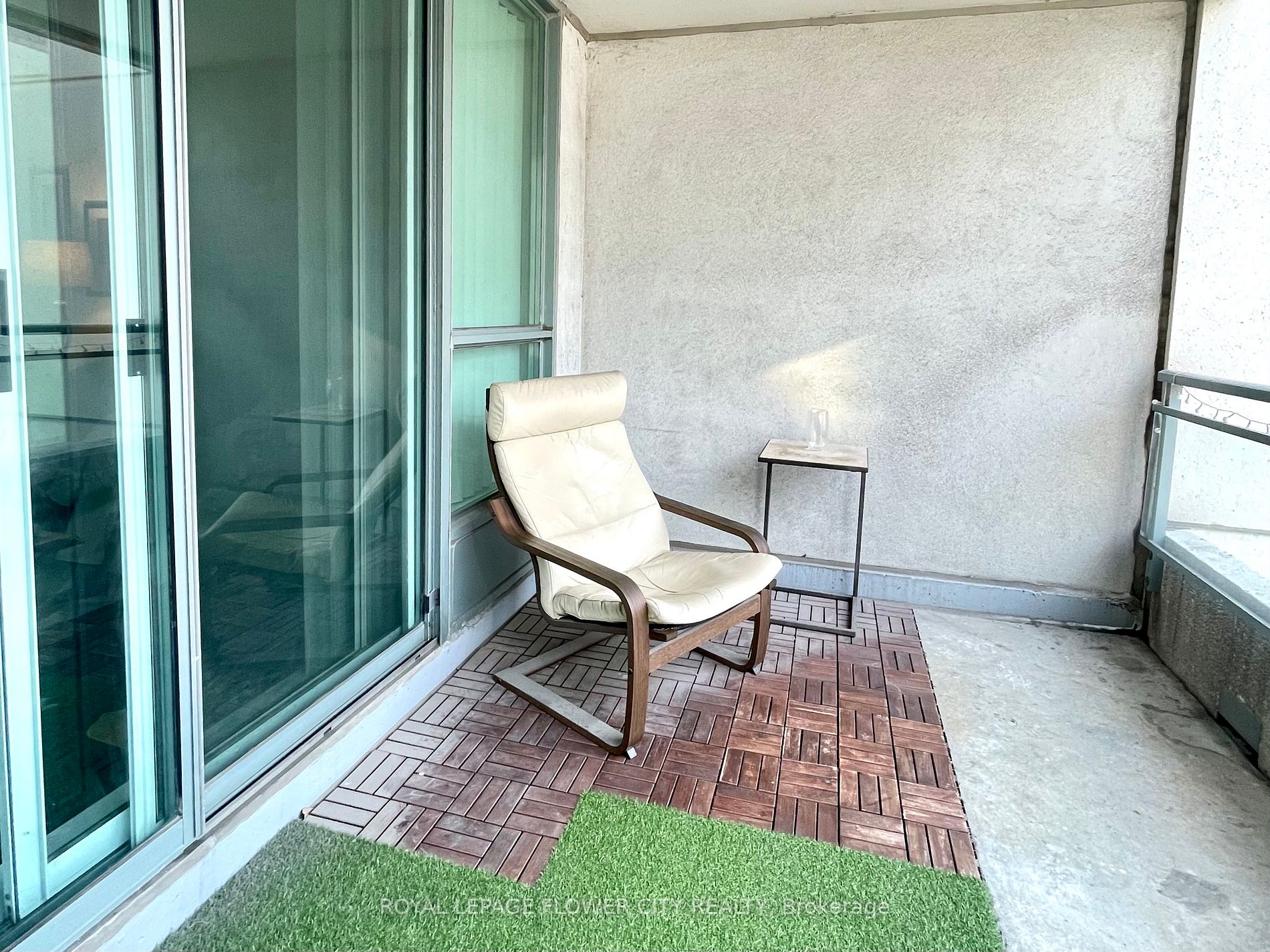 228 Queens Quay W, #801