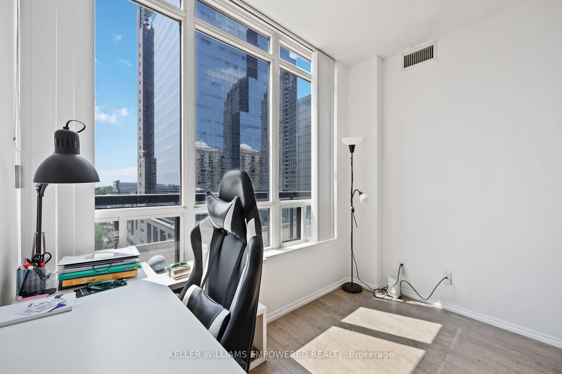 8 Hillcrest Ave, #502