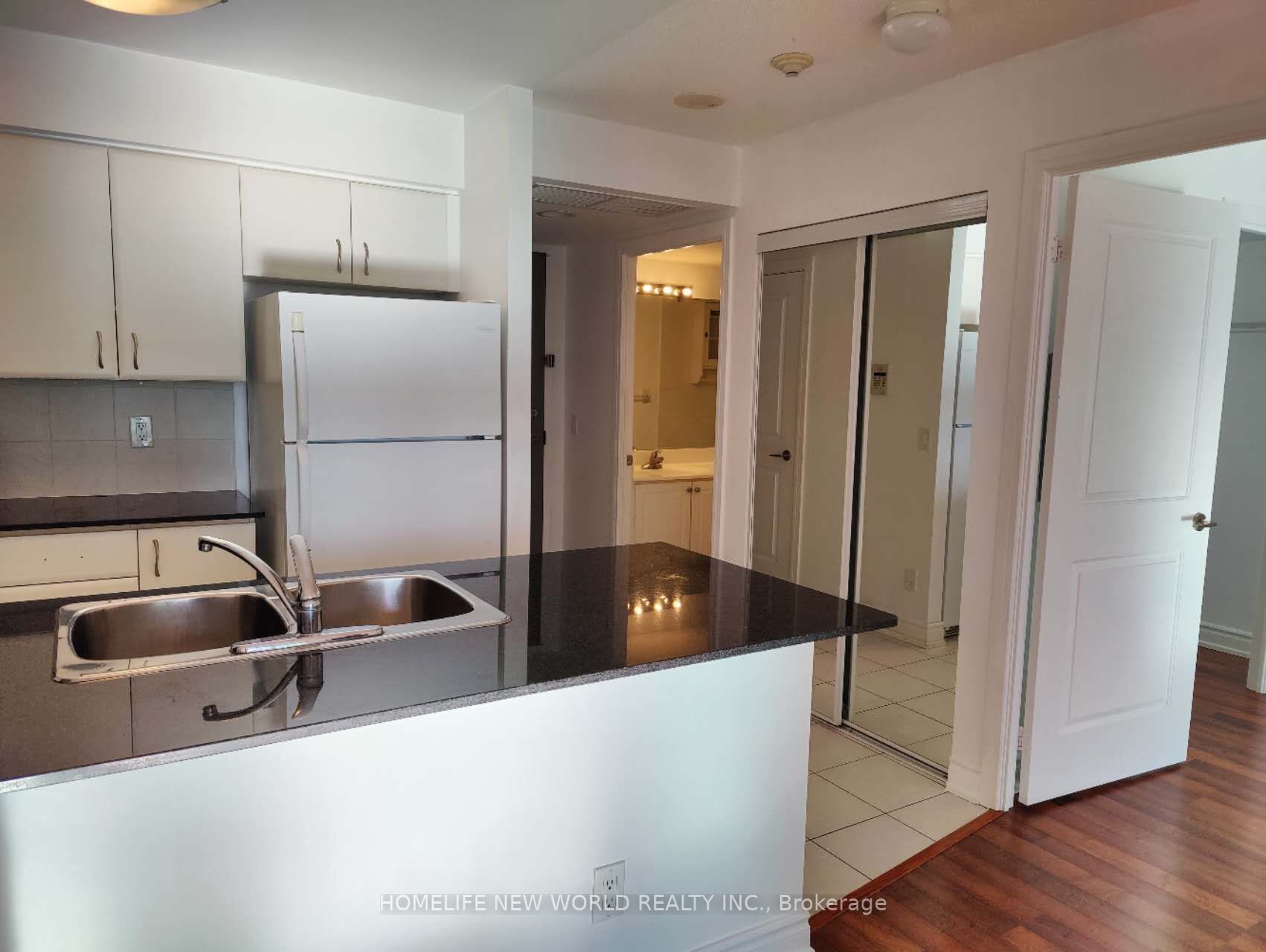 31 Bales Ave, #2103