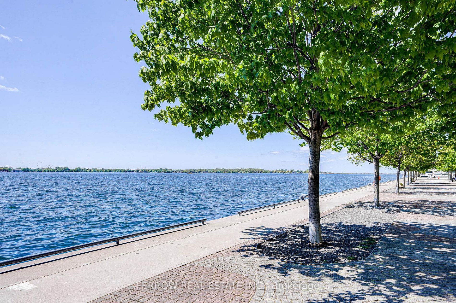 39 Queens Quay E, #101