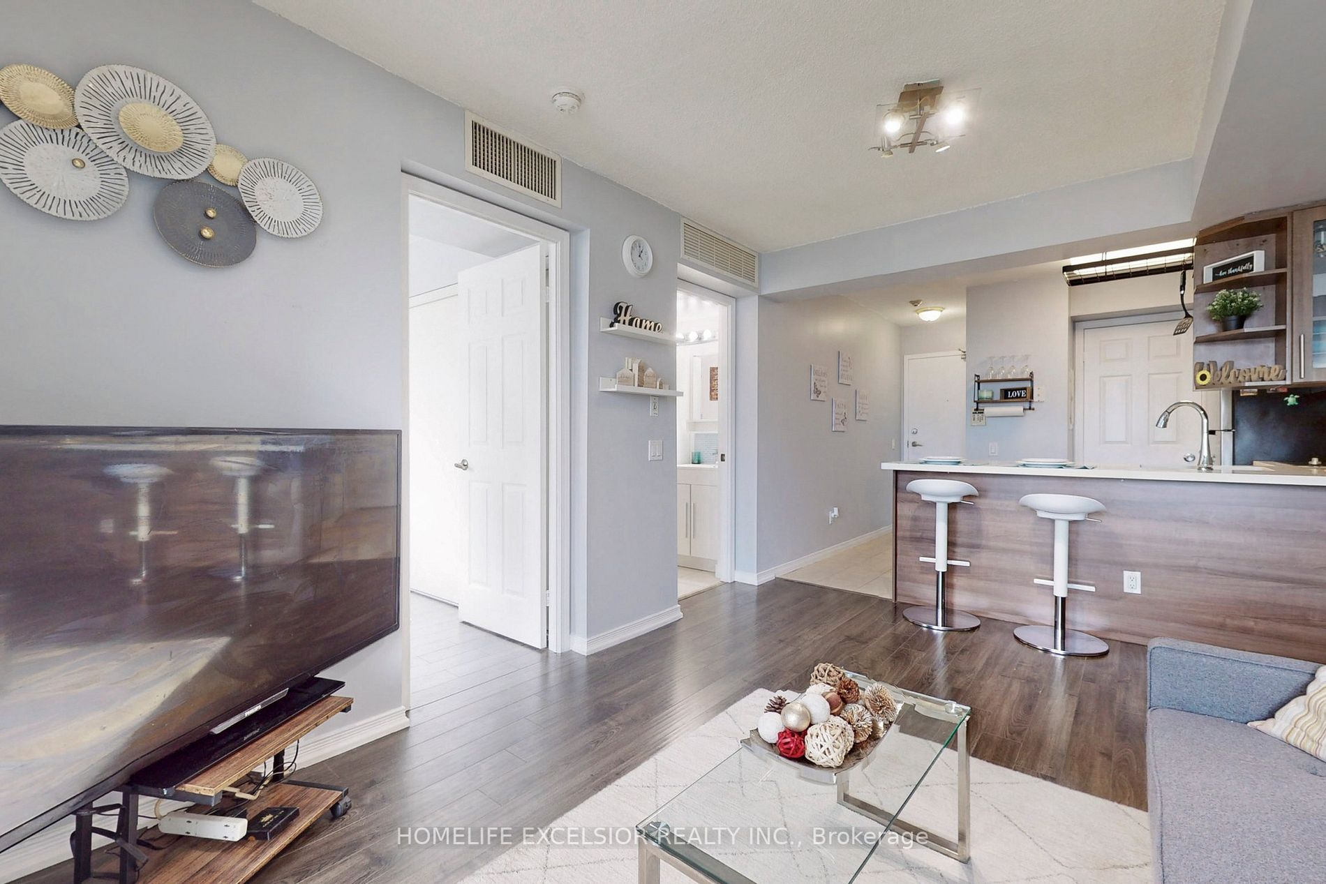 30 Harrison Garden Blvd, #1901