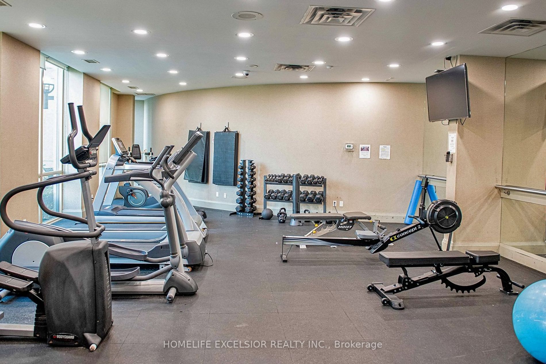 30 Harrison Garden Blvd, #1901