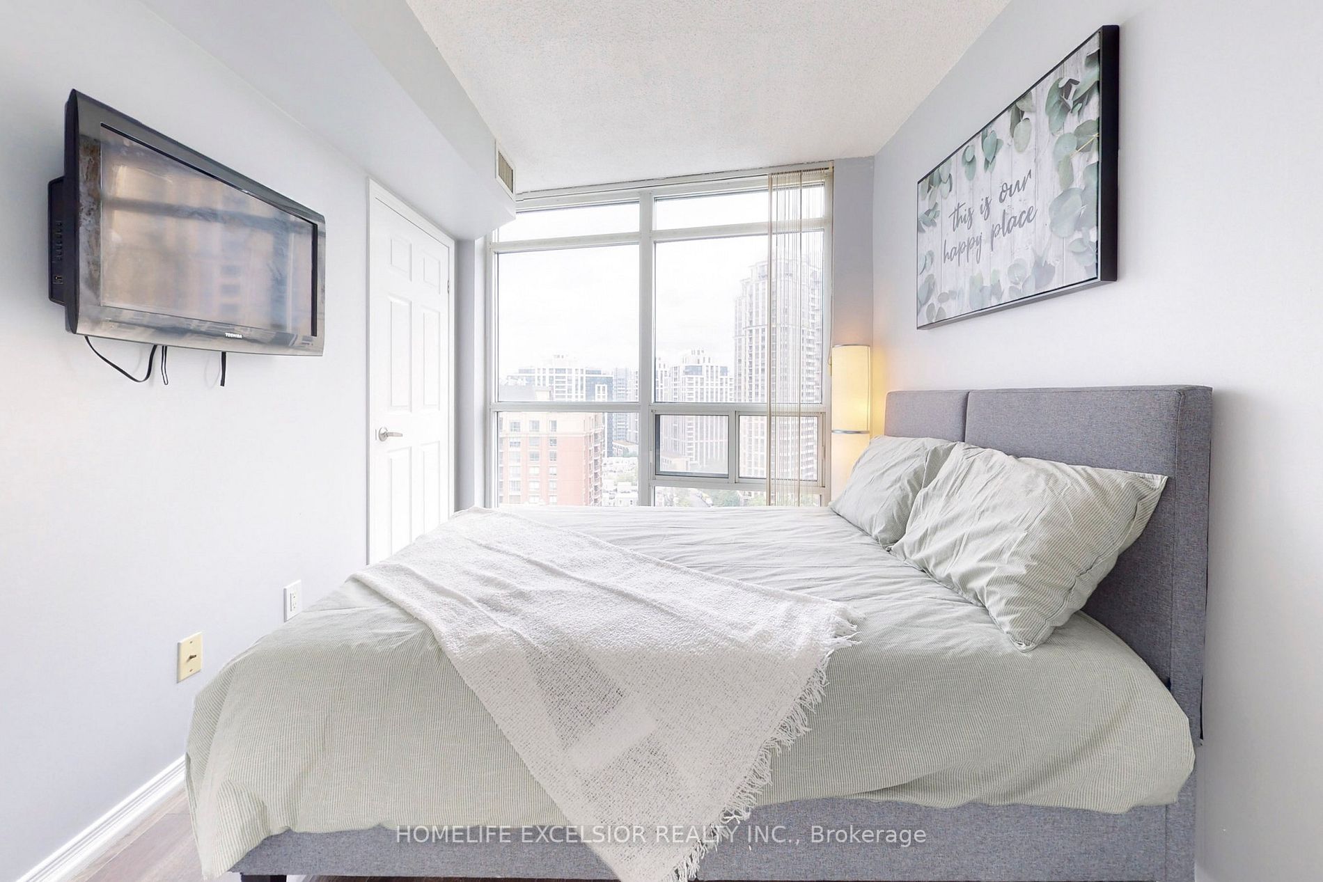 30 Harrison Garden Blvd, #1901