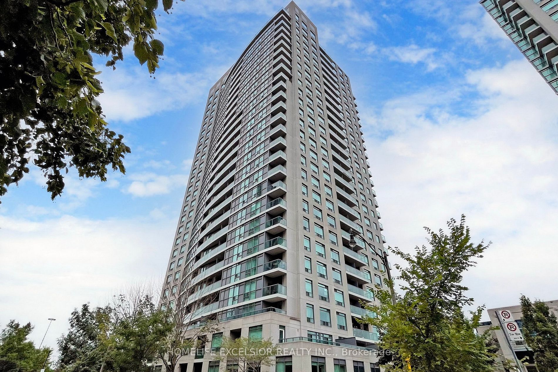 30 Harrison Garden Blvd, #1901